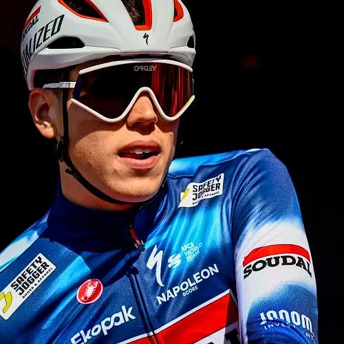 Tour de l’Algarve : Paul Magnier gagne la 1re étape au sprint devant Jordi Meeus, Jasper Philipsen 4e