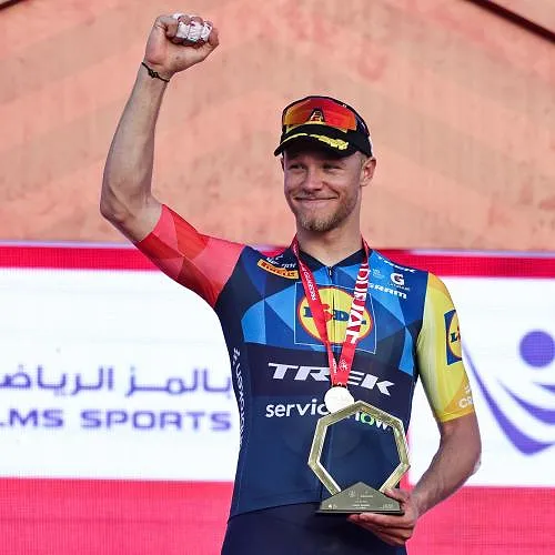 Nouvelle victoire au sprint pour Jonathan Milan, tout se jouera samedi pour Remco Evenepoel