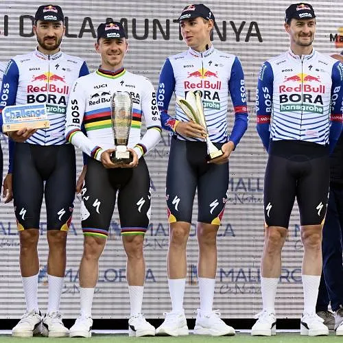 Lipowitz : « Remco Evenepoel a déjà accompli plein de choses, j’ai plein de choses à apprendre de lui »