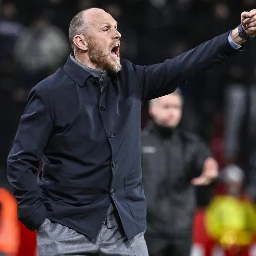 « Nous croyons toujours au top 6 ! » : Joseph Oosting mobilise ses troupes avant l’affrontement face à l’Union