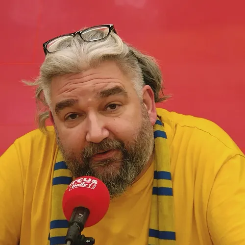 « Souvent le VAR vient à sa rescousse » : Marc Delire préface Union – Antwerp avec deux fans dans « Top Prono »