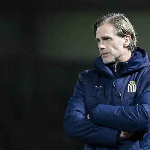 Battu par Westerlo, Charleroi veut y croire : « Je suis abattu mais tout reste possible pour les Playoffs 1 »