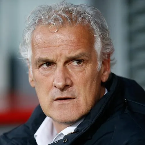 Fred Rutten sera coach à la Coupe du monde : l’ancien coach d’Anderlecht remplace… Dick Advocaat à la tête de Curaçao !
