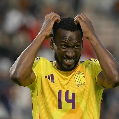 «Si c’est vrai, je ne peux pas l’accepter» : Dodi Lukebakio s’exprime sur l’affaire Prestianni