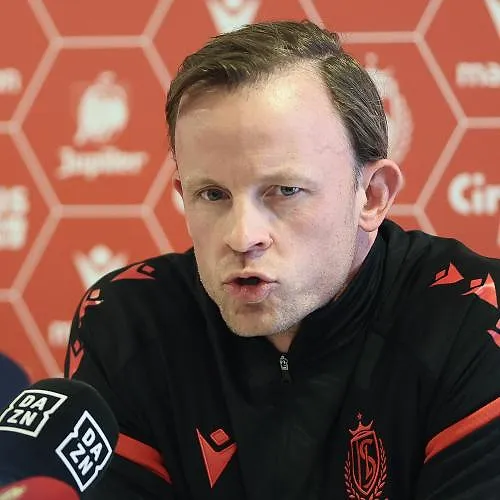 Vincent Euvrard donne des nouvelles sur l’infirmerie du Standard ! - Standard's head coach Vincent Euvrard pictured during a press conference of Belgian soccer team Standard de Liege, Friday 30 January 2026 in Liege, on the next game, a clasico against RSC Anderlecht, in the 'Jupiler Pro League' first division of the Belgian championship. BELGA PHOTO BRUNO FAHY