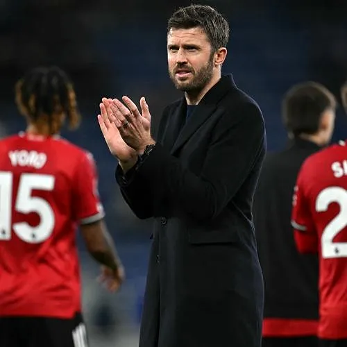 Michael Carrick et Manchester United grimpent à la 3ème place après leur nouveau succès face à Crystal Palace (2-1) !