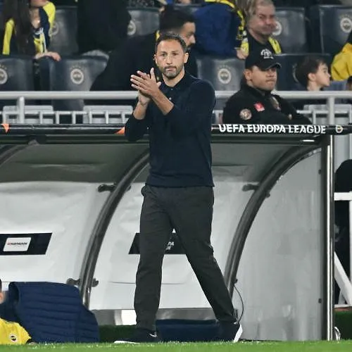 Domenico Tedesco hospitalisé pour une infection pulmonaire
