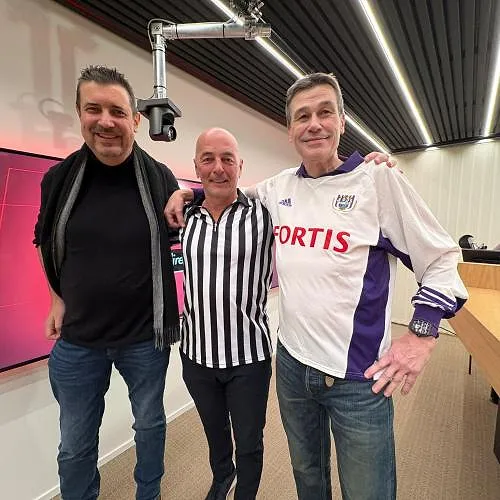 « Le Standard perdra tout à la dernière journée » : Marc Delire préface les affiches du week-end dans « Top Prono », avec deux fans