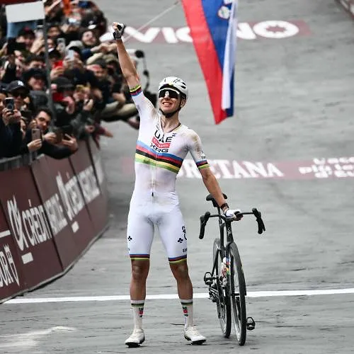 « Je ne suis pas vraiment fan » des attaques au long cours : Pogacar forcé de partir de loin par le parcours