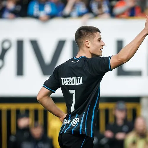Un doublé de Tresoldi permet au Club de Bruges d’arracher un point face à Anderlecht - Club's Nicolo Tresoldi celebrates after scoring during a soccer match between Club Brugge and RSC Anderlecht, Sunday 08 March 2026 in Brugge, on day 28 (out of 30) of the 2025-2026 'Jupiler Pro League' first division of the Belgian championship. BELGA PHOTO KURT DESPLENTER