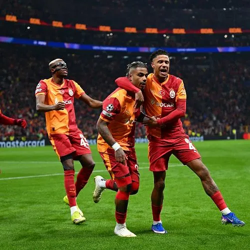 Galatasaray surprend un bien pâle Liverpool (1-0) : suspense total à Anfield !