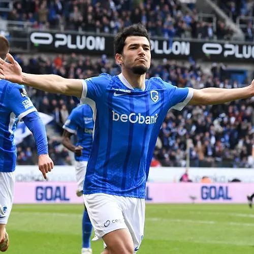 Pro League : Genk remporte le derby Limbourgeois et reste en vie pour les PO1 (1-0)