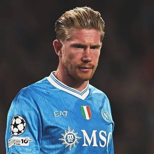 Naples s’impose à Cagliari (0-1), poursuit sa remontée au classement, et prend provisoirement la 2ème place ! De Bruyne joue tout le match