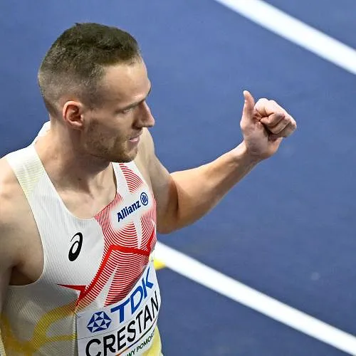Mondiaux indoor : Eliott Crestan remporte à nouveau sa série et file en finale du 800 m !