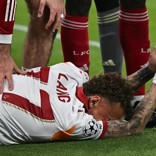 Noa Lang donne des nouvelles de sa terrible blessure : « J’ai du mal à jouer à la PlayStation »