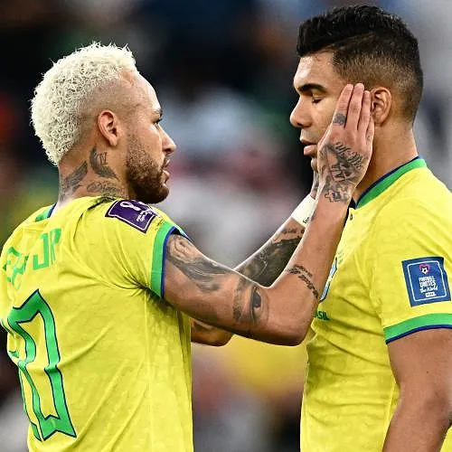 « Il est indispensable » : Casemiro appelle au retour de Neymar en sélection