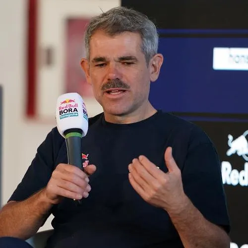 Ralph Denk encense Remco : « Il a prouvé à tous ses détracteurs qu’il est un vrai coéquipier »