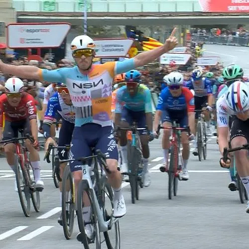 Brady Gilmore remporte la dernière étape du Tour de Catalogne, Remco Evenepoel termine 3ème