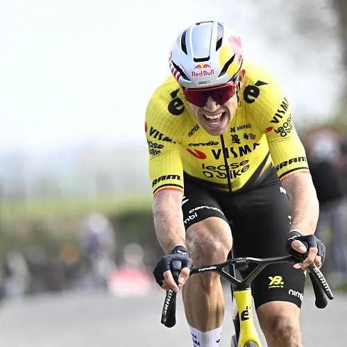 « La course faisait 150 mètres de trop » : une deuxième place frustrante pour Wout van Aert
