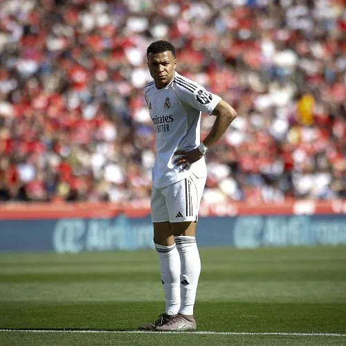 Kylian Mbappé de nouveau sous le feu des critiques après le revers à Majorque