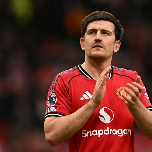 Manchester United prolonge Harry Maguire