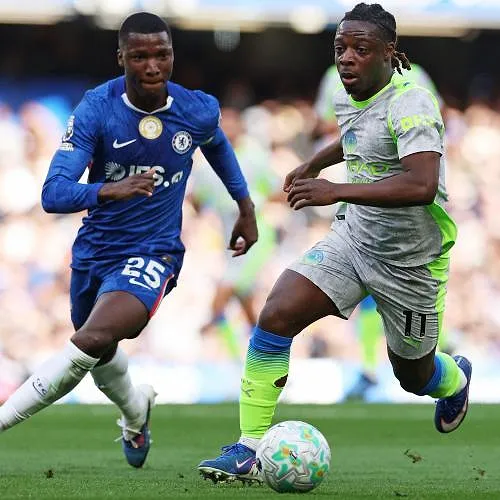 Manchester City s’impose avec la manière à Chelsea (0-3) et met plus que jamais la pression sur Arsenal