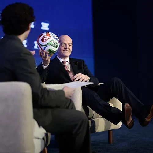 « Un mois de revenus pour 47 mois de dépenses » : Gianni Infantino défend le prix des billets pour 2026