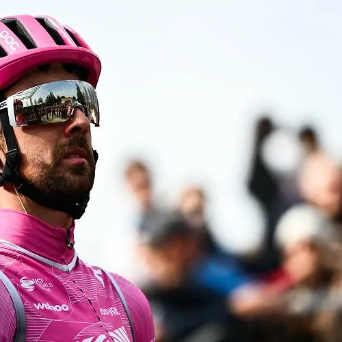 Coup dur pour Ben Healy, il va manquer les classiques suite à une fracture