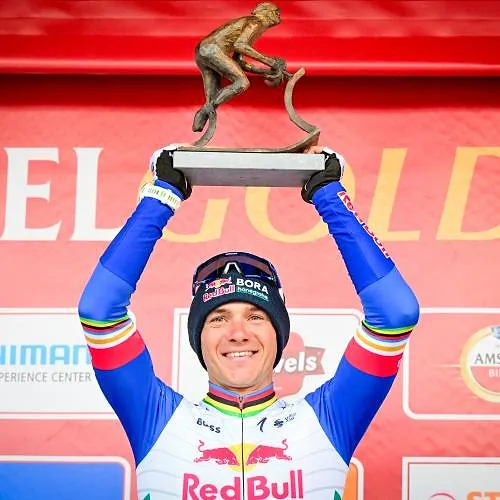 « Il a vraiment passé un cap » : Rik Verbrugghe parle de l’évolution de Remco Evenepoel