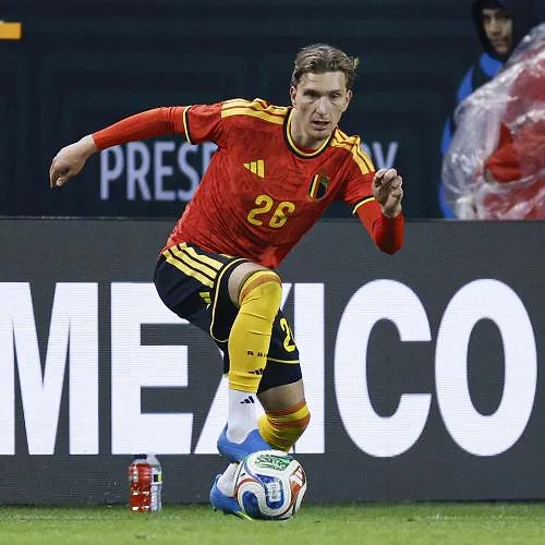 Le montant démentiel demandé par l’Ajax Amsterdam pour Mika Godts !