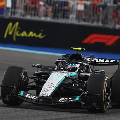 GP Miami : Kimi Antonelli décroche une 3e victoire de rang devant les McLaren de Norris et Piastri
