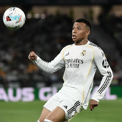 « Chaque joueur fait ce qu’il juge bon pendant son temps libre » : Arbeloa défend Mbappé, aperçu en Sardaigne