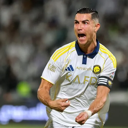 Cristiano Ronaldo atteint les 100 buts en Arabie saoudite, le 1000ème approche