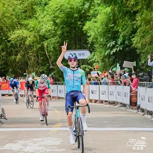 Giro : Guillermo Silva remporte la 2ème étape marquée par une énorme chute !