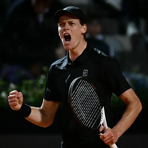 Masters de Rome : Jannik Sinner vient à bout de Daniil Medvedev et affrontera Casper Ruud en finale !