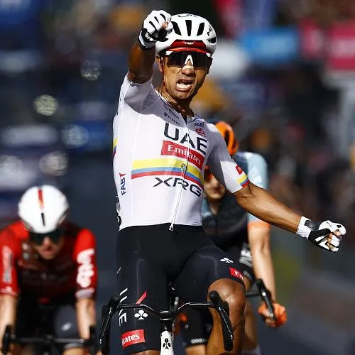 Giro 2026 : Jhonatan Narvaez remporte la 8ème étape au mur de Capodarco !