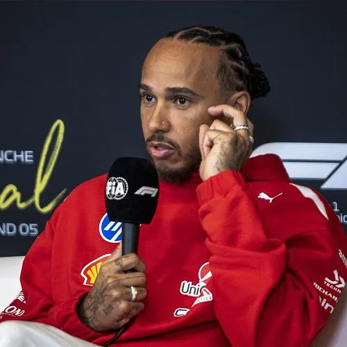 « Je vais être là encore un certain temps » : Lewis Hamilton ne compte pas prendre sa retraite !