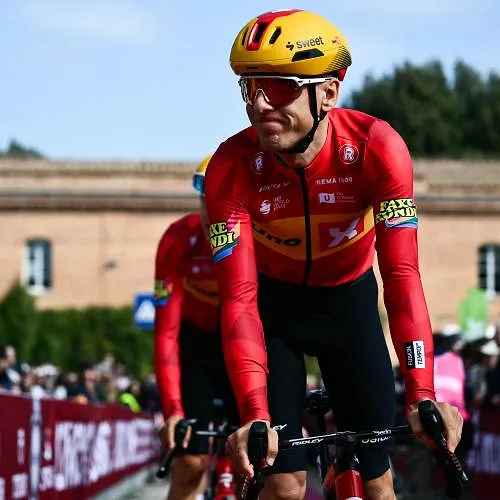 L’échappée surprend le peloton au Giro et Fredrik Dversnes en profite pour remporter la 15ème étape !