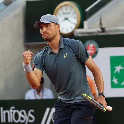 Exploit de Raphaël Collignon qui fait tomber Ben Shelton en trois sets à Roland-Garros !