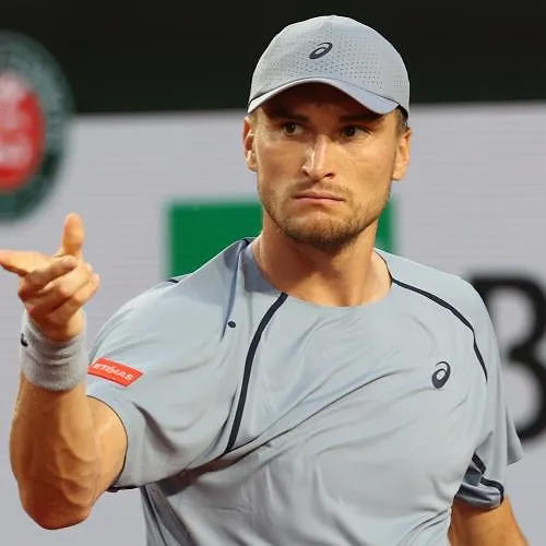 Raphaël Collignon se retire du double de Roland-Garros avec Bergs