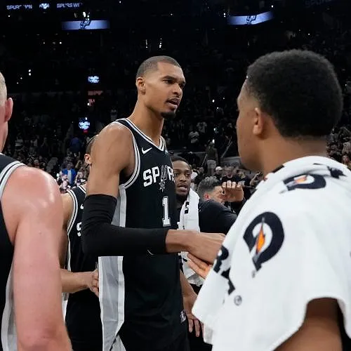 San Antonio renverse les champions en titre OKC et disputera les Finales NBA contre les Knicks !