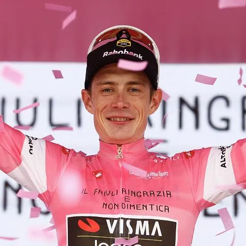 « Quelque chose de spécial pour moi » : Vingegaard savoure déjà un triomphe tout proche sur le Giro