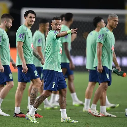 J-8 avant la Coupe du monde : le Brésil peut-il offrir une Coupe du monde à Neymar ?