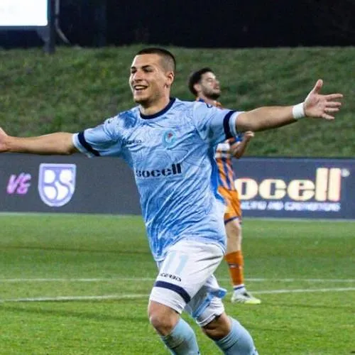La Louvière tient peut-être sa première recrue du mercato avec un attaquant de Serie C !