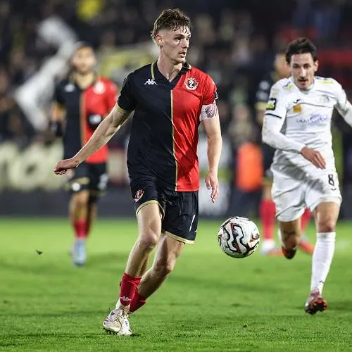 Noah Solheid arrive à Charleroi libre de tout contrat après trois saisons à Seraing