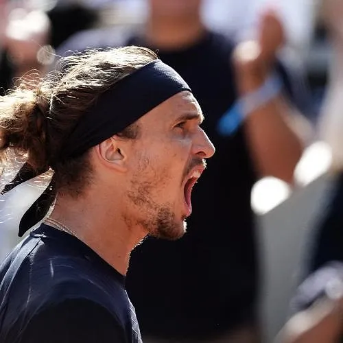 Alexander Zverev remporte dans la douleur en cinq sets son tout premier Grand Chelem !