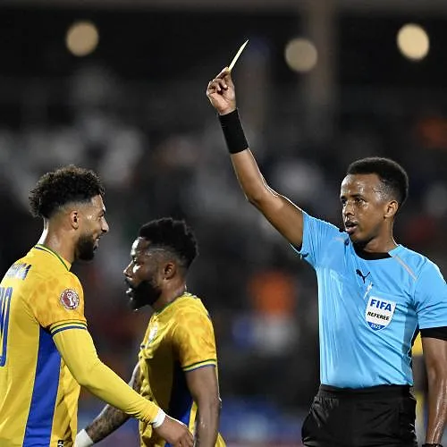 Coupe du monde : la FIFA versera ses honoraires à l’arbitre somalien interdit d’entrer aux Etats-Unis