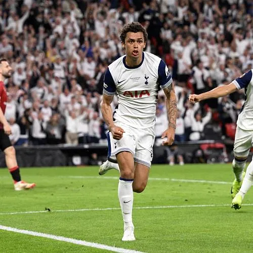 Tottenham wint zonder veel indruk te maken de Europa League tegen Manchester United (1-0)