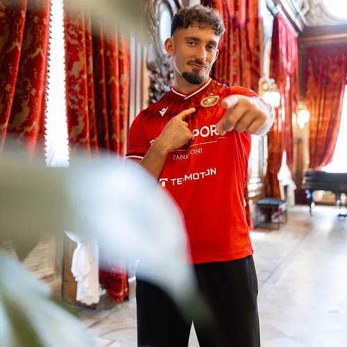 Mercato: Andi Zeqiri, ex-spits van Standard, duikt uiteindelijk op… in Polen!