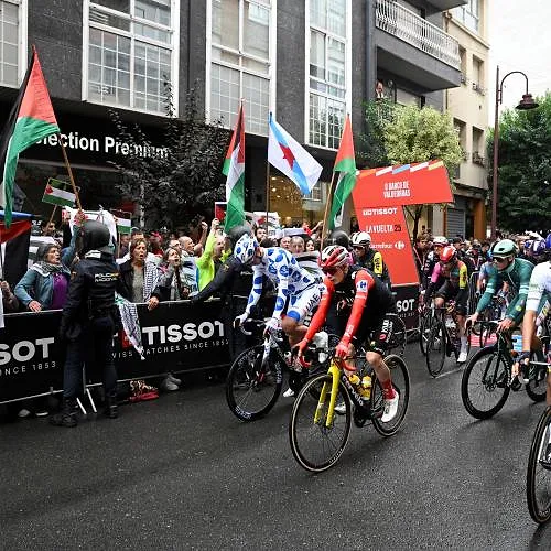 Grote spanningen in de Vuelta: tijdrit ingekort van 27,2 naar 12,2 km, renners dreigen te stoppen